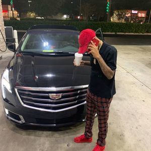 Meet your Posher, Yayo